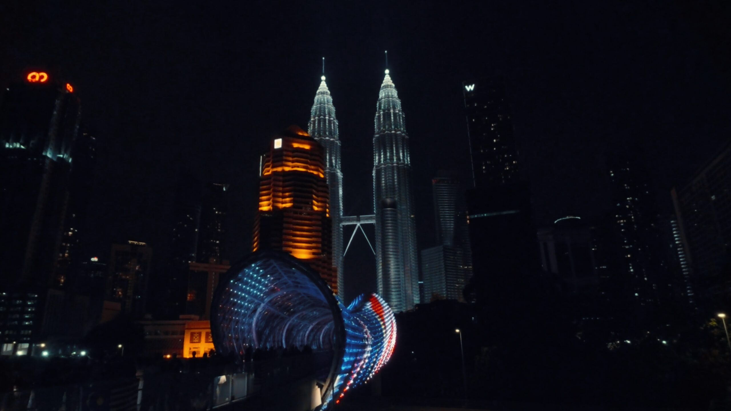Why is KUALA LUMPUR So AMAZING? 🇲🇾 Why You NEED to Visit in 2024!