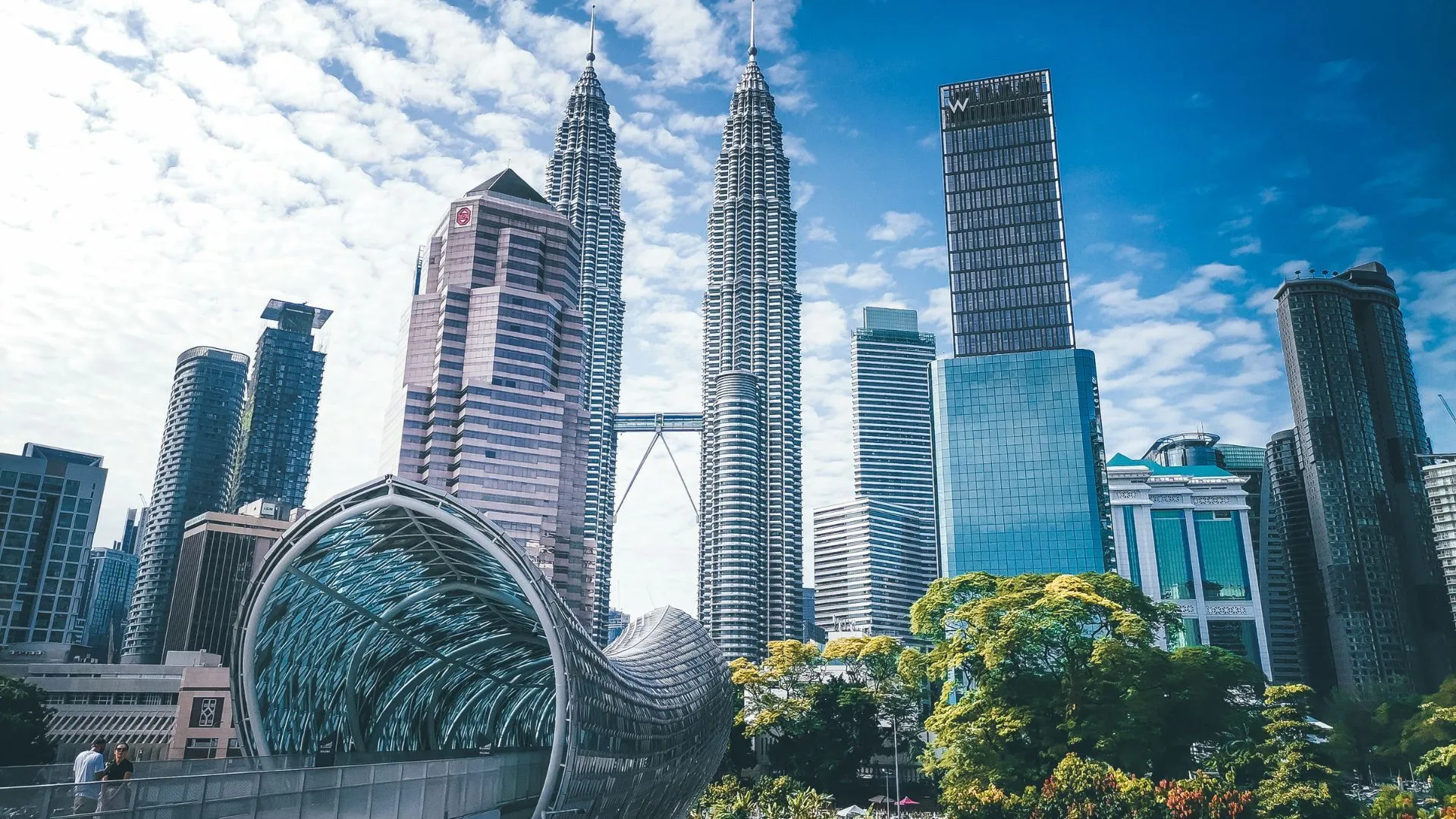 Is KUALA LUMPUR 🇲🇾 REALLY Worth it in 2024? Plus MALAYSIA Cost of Living