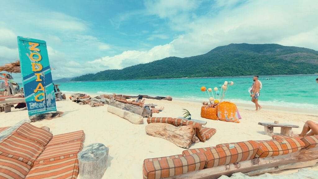 Koh Lipe, koh lipe, ko lipe, Koh Lipe Thailand, Travel Thailand, Thailand Vlog, Thailand Travel Vlog, Koh Lipe Vlog, Koh Lipe 2024, Koh Lipe 2025, Koh Lipe Beaches, Koh Lipe Island