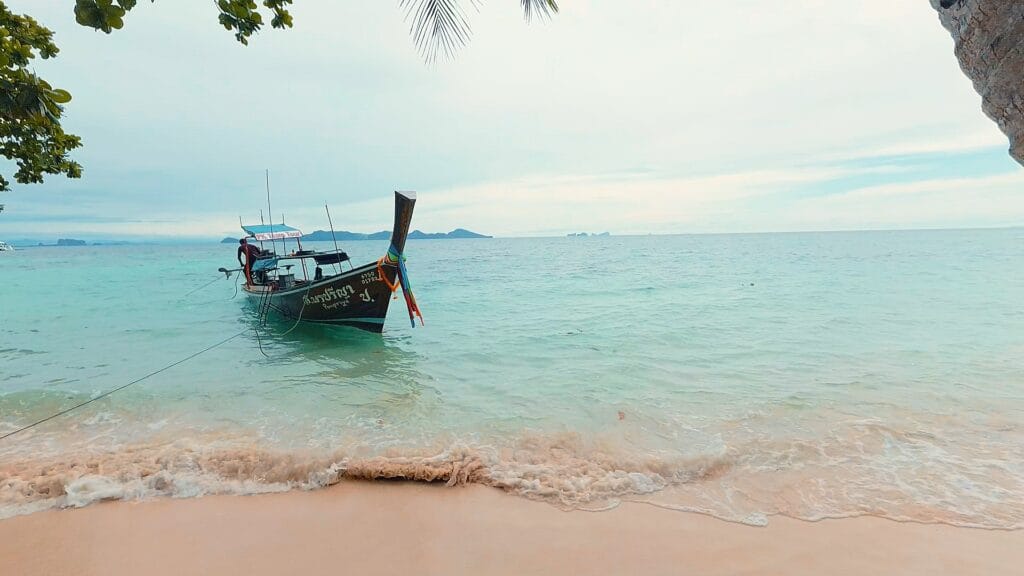 Worlds Best Beach, Koh Kradan, Ko Kradan, Thailand Beach, Thailand Island, Thai Beaches, Best beach in the world, Thailand Vlog, Thailand Travel Guide, Thailand Travel Tips, Travel Thailand